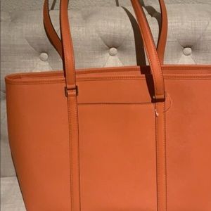Michael Kors Tote - MK